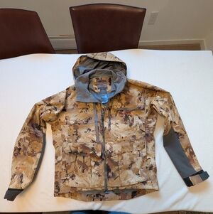 Sitka Gear Men's Optifade Delta Pro Rain Jacket - Tan Camo